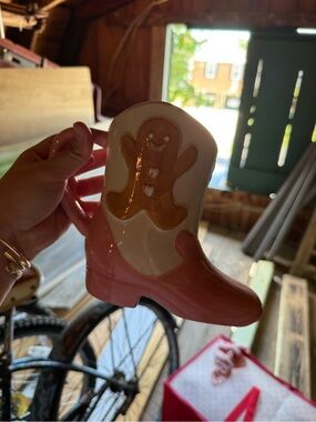 Women’s Pink Boot-Shaped Mug with Gingerbread Accent